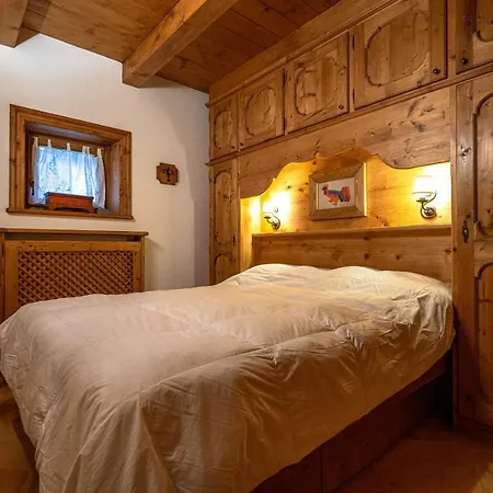 Casa Lacedel 1, On Slopes * Cortina dʼAmpezzo