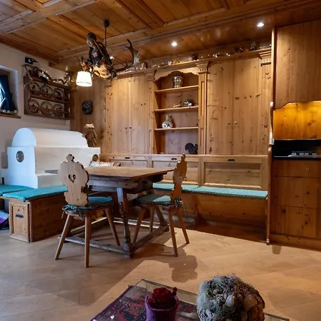 Casa Lacedel 1, On Slopes Apartamento *