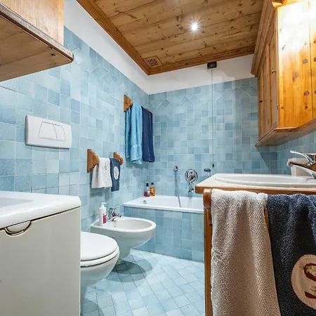 Casa Lacedel 1, On Slopes