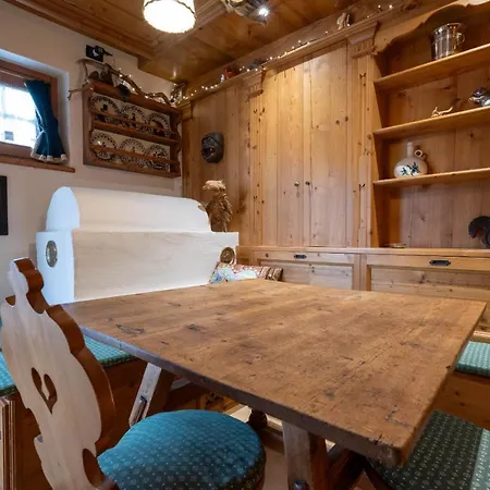 Casa Lacedel 1, On Slopes Lägenhet *